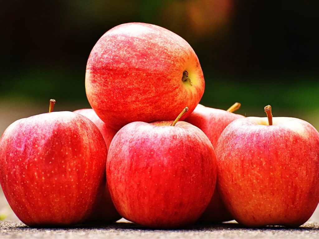 apples - soluble fiber foods