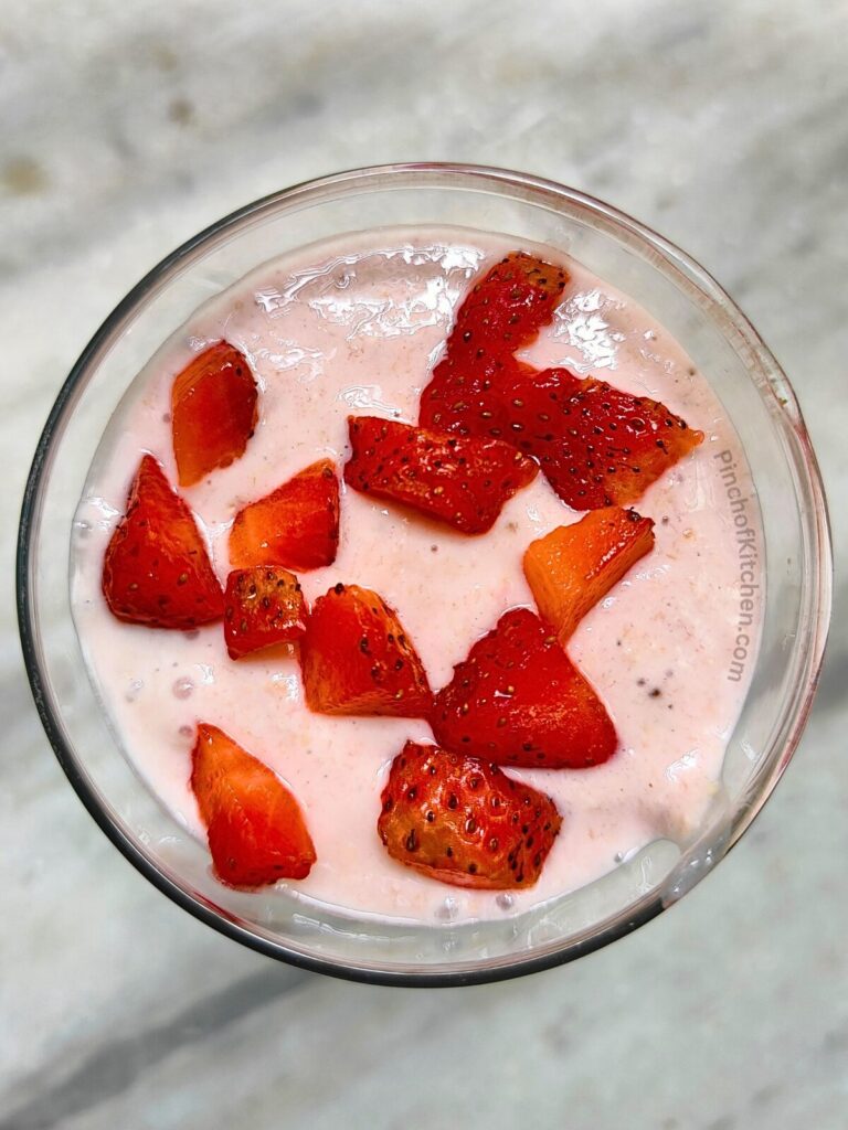 strawberry banana oatmeal smoothie