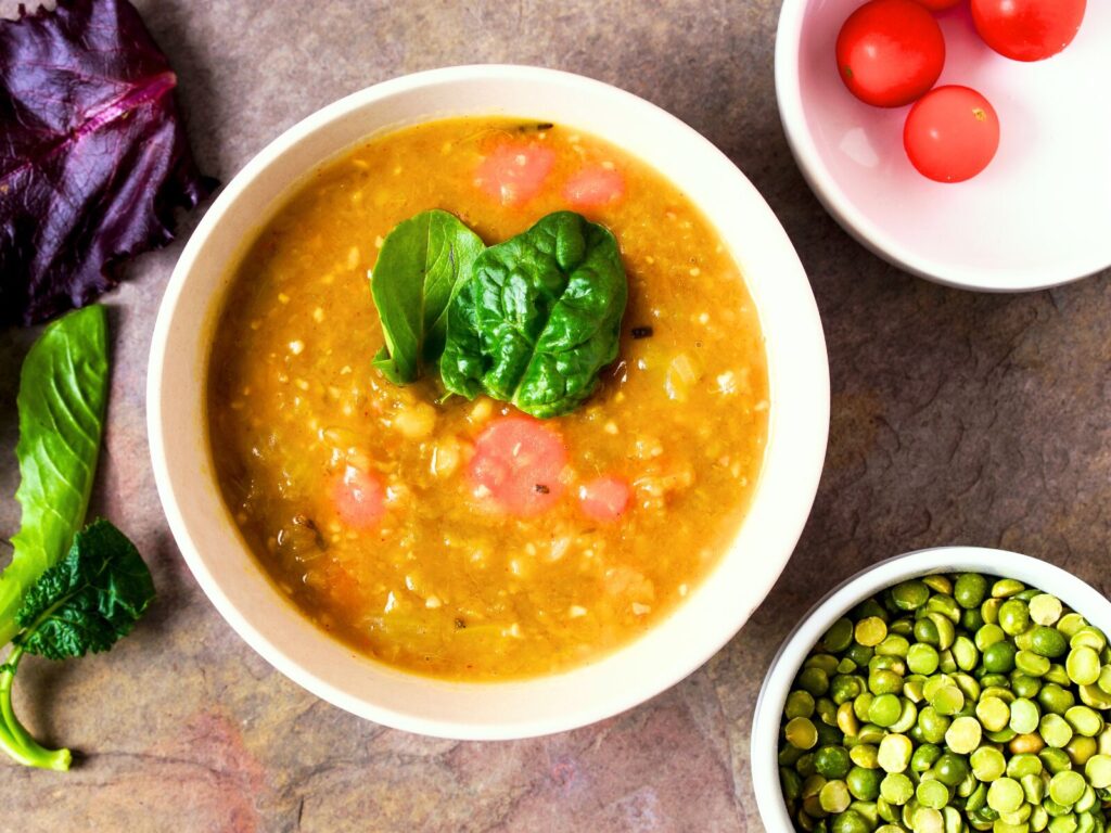 split peas - foods with more fiber than oatmeal