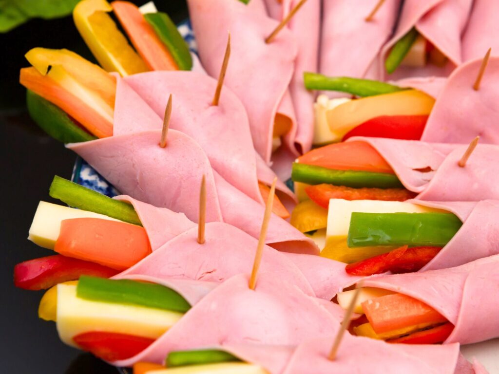 Turkey Roll-Ups with Veggies