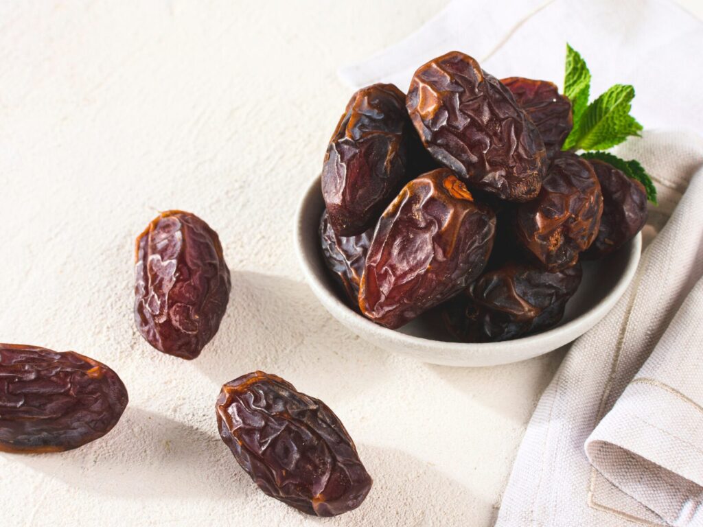 dates - foods in high iron
