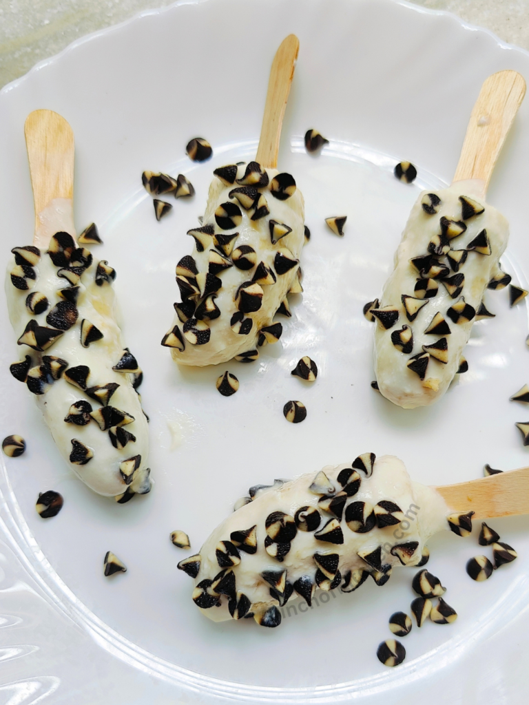 banana yogurt popsicles